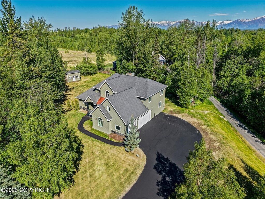 1540 S Badger Road, Palmer, AK 99645