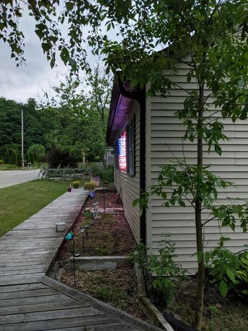 W1271 Beach ROAD, East Troy, WI 53120