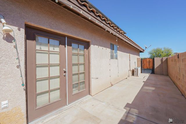 671 S Bingham Ave, Somerton, AZ 85350