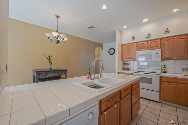 671 S Bingham Ave, Somerton, AZ 85350