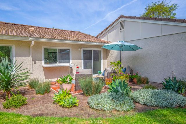 3313 San Amadeo B, Laguna Woods, CA 92637