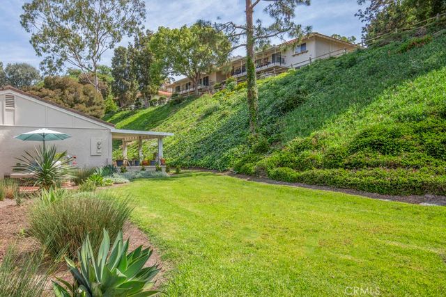 3313 San Amadeo B, Laguna Woods, CA 92637