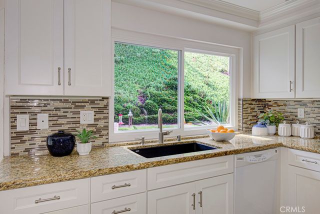 3313 San Amadeo B, Laguna Woods, CA 92637