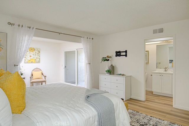 3313 San Amadeo B, Laguna Woods, CA 92637