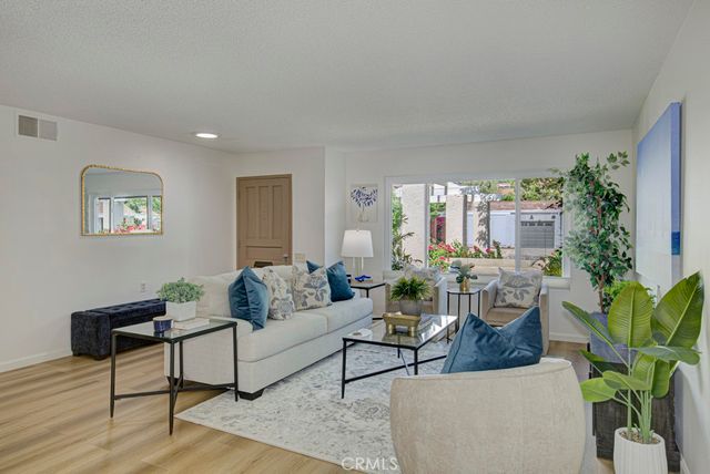 3313 San Amadeo B, Laguna Woods, CA 92637