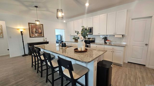 2725 San Martin, Seguin, TX 78155