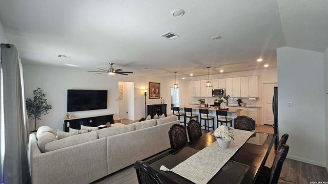 2725 San Martin, Seguin, TX 78155