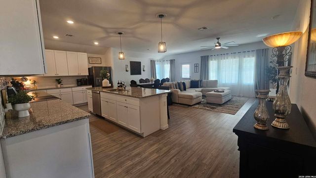 2725 San Martin, Seguin, TX 78155