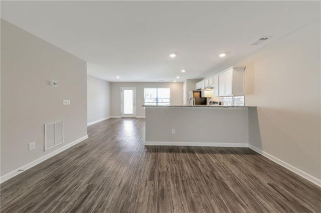 4431 Pinscher Street, Union City, GA 30291