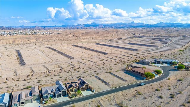 2693 Port Isabel Way, Bullhead City, AZ 86429