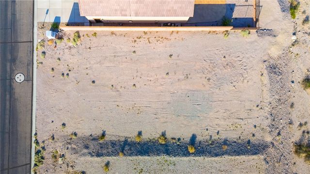 2693 Port Isabel Way, Bullhead City, AZ 86429