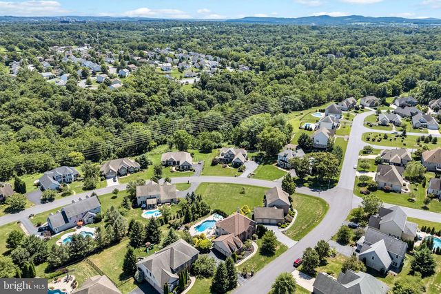 810 CROOKED STICK DR, Mechanicsburg, PA 17050