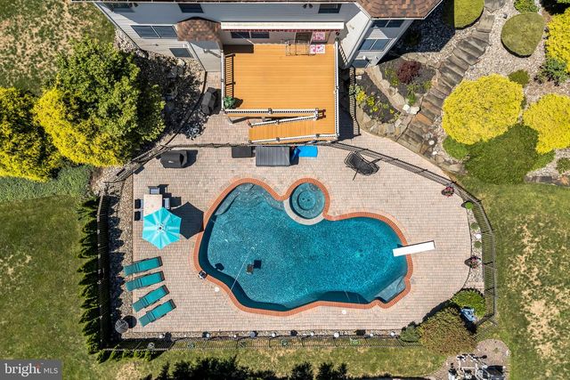 810 CROOKED STICK DR, Mechanicsburg, PA 17050