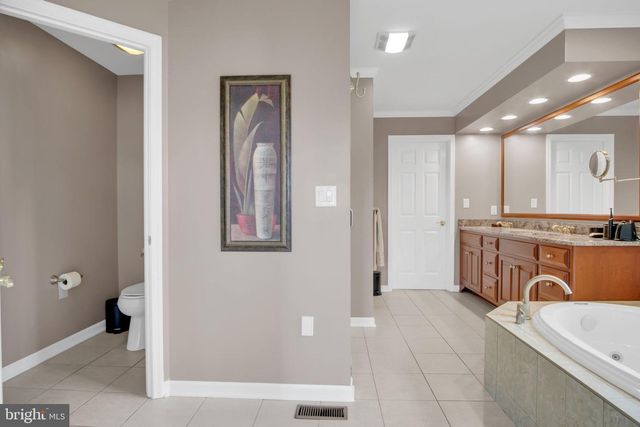 810 CROOKED STICK DR, Mechanicsburg, PA 17050