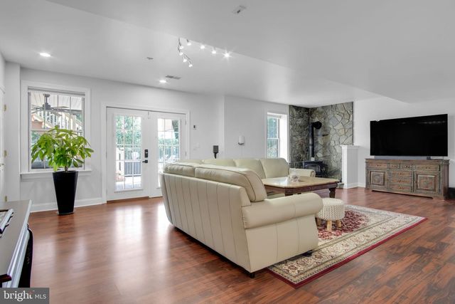 810 CROOKED STICK DR, Mechanicsburg, PA 17050