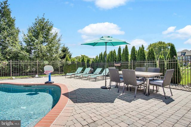 810 CROOKED STICK DR, Mechanicsburg, PA 17050