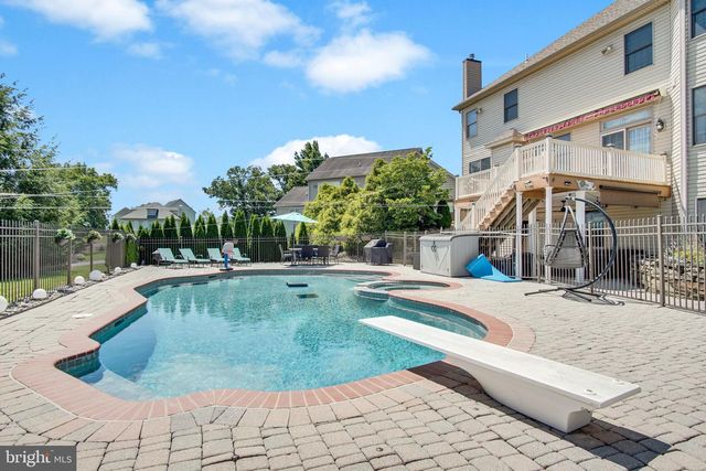 810 CROOKED STICK DR, Mechanicsburg, PA 17050