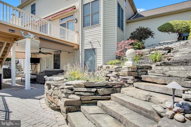 810 CROOKED STICK DR, Mechanicsburg, PA 17050