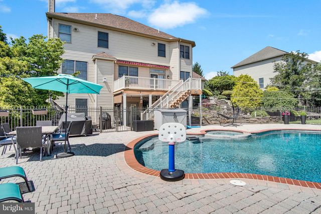 810 CROOKED STICK DR, Mechanicsburg, PA 17050