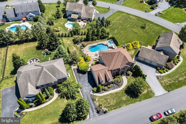 810 CROOKED STICK DR, Mechanicsburg, PA 17050