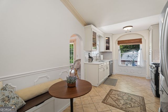 2575 Ravencliff Road, Atlanta, GA 30349
