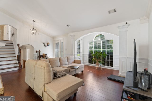 2575 Ravencliff Road, Atlanta, GA 30349