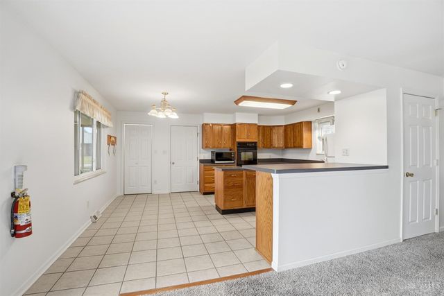 536 Munster Drive, Fayetteville, OH 45118