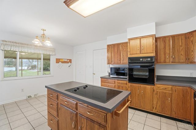 536 Munster Drive, Fayetteville, OH 45118