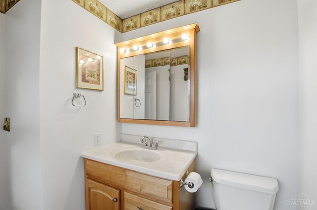 536 Munster Drive, Fayetteville, OH 45118