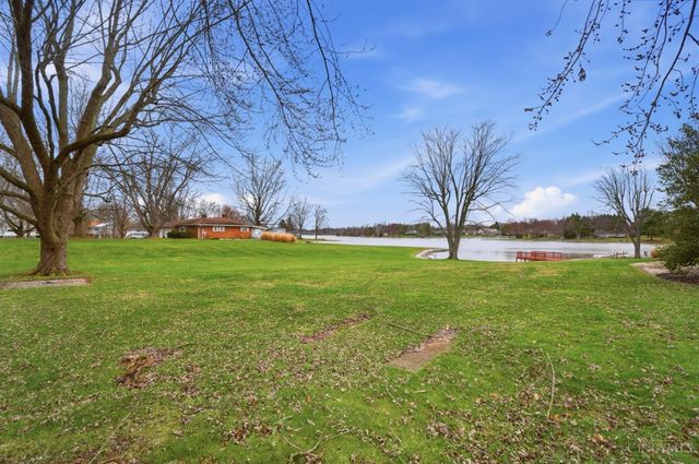 536 Munster Drive, Fayetteville, OH 45118