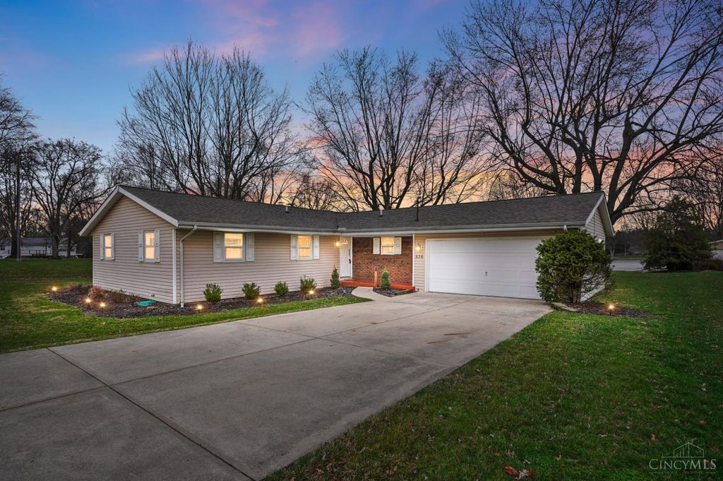 536 Munster Drive, Fayetteville, OH 45118