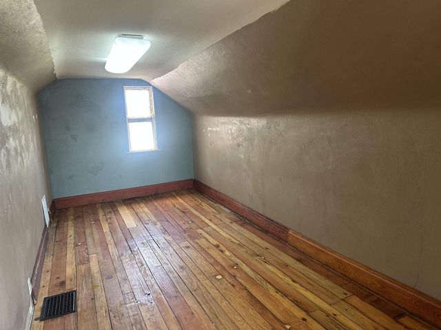 2026 W 2ND STREET, Appleton, WI 54914