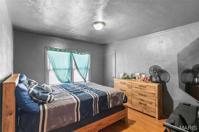 8017 Patterson Drive, St Louis, MO 63134