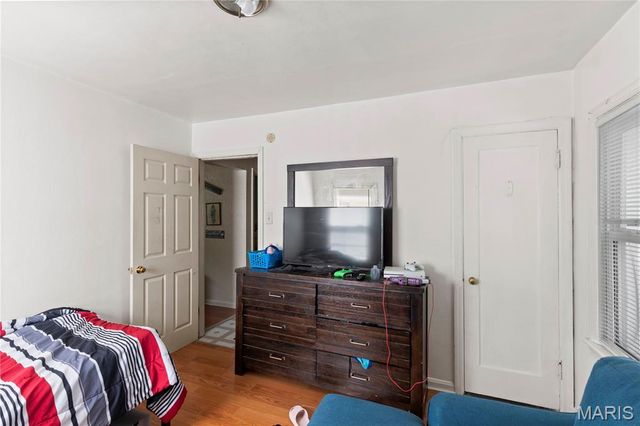 8017 Patterson Drive, St Louis, MO 63134
