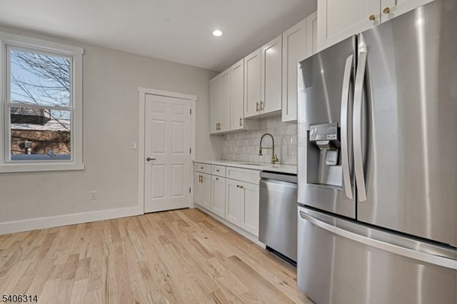 61 Arnold Ter, South Orange Village Twp., NJ 07079