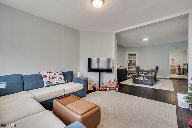 61 Arnold Ter, South Orange Village Twp., NJ 07079