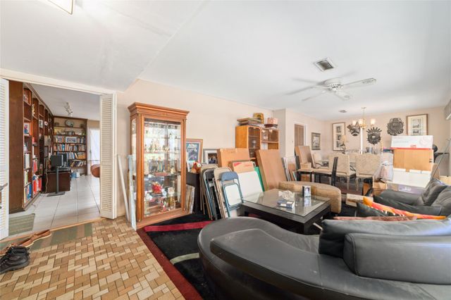 1535 Maux Drive, Houston, TX 77043