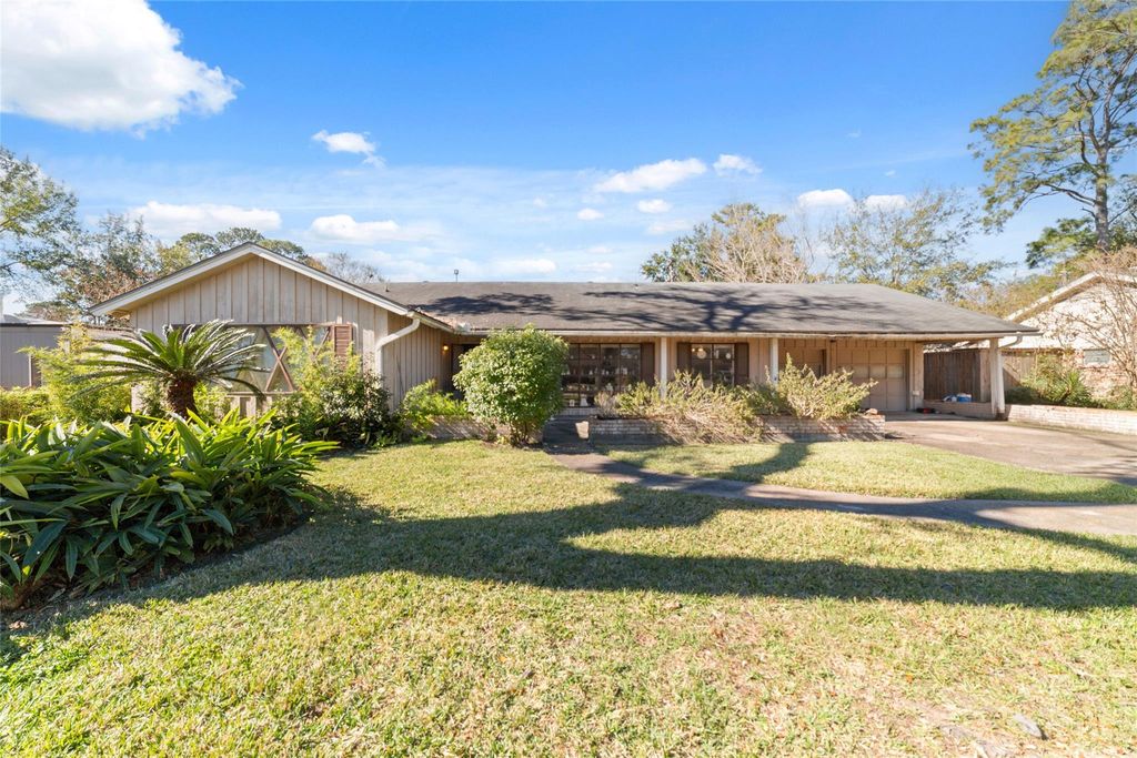 1535 Maux Drive, Houston, TX 77043