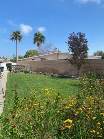 3352 Rowena, Los Alamitos, CA 90720