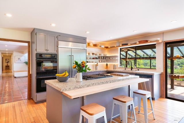 2200 McNab Ranch Rd, Ukiah, CA 95482