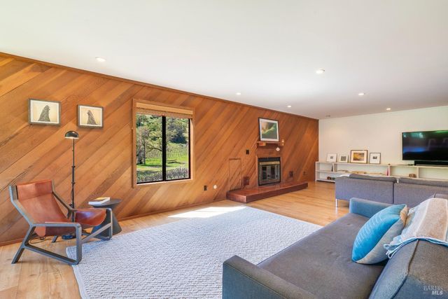 2200 McNab Ranch Rd, Ukiah, CA 95482