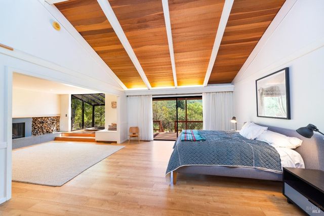 2200 McNab Ranch Rd, Ukiah, CA 95482