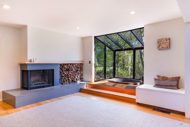 2200 McNab Ranch Rd, Ukiah, CA 95482