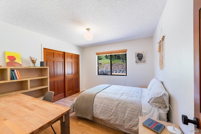 2200 McNab Ranch Rd, Ukiah, CA 95482