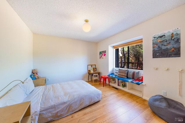 2200 McNab Ranch Rd, Ukiah, CA 95482