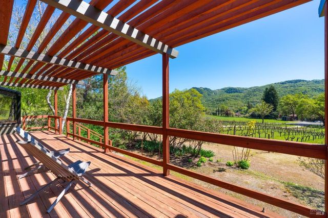 2200 McNab Ranch Rd, Ukiah, CA 95482