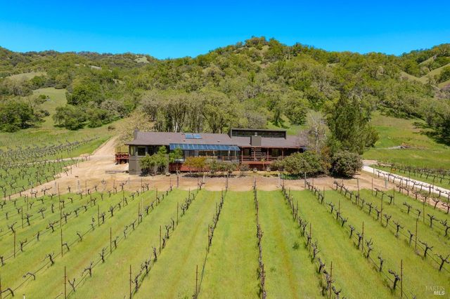 2200 McNab Ranch Rd, Ukiah, CA 95482