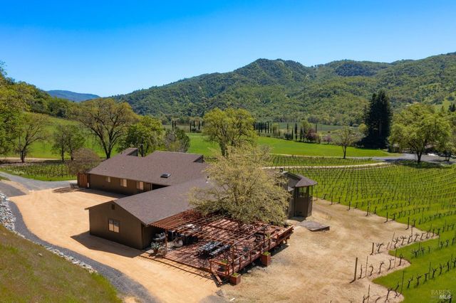 2200 McNab Ranch Rd, Ukiah, CA 95482