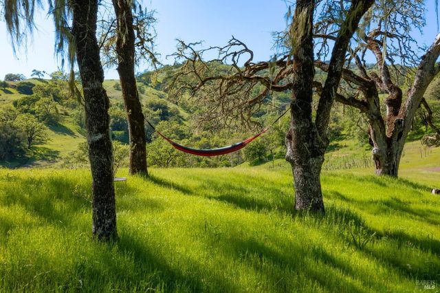 2200 McNab Ranch Rd, Ukiah, CA 95482