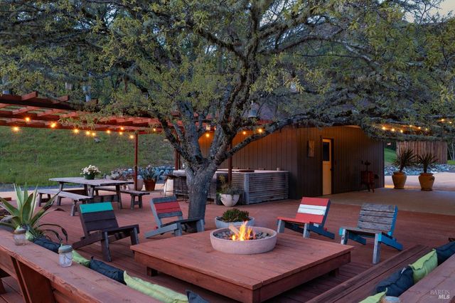 2200 McNab Ranch Rd, Ukiah, CA 95482